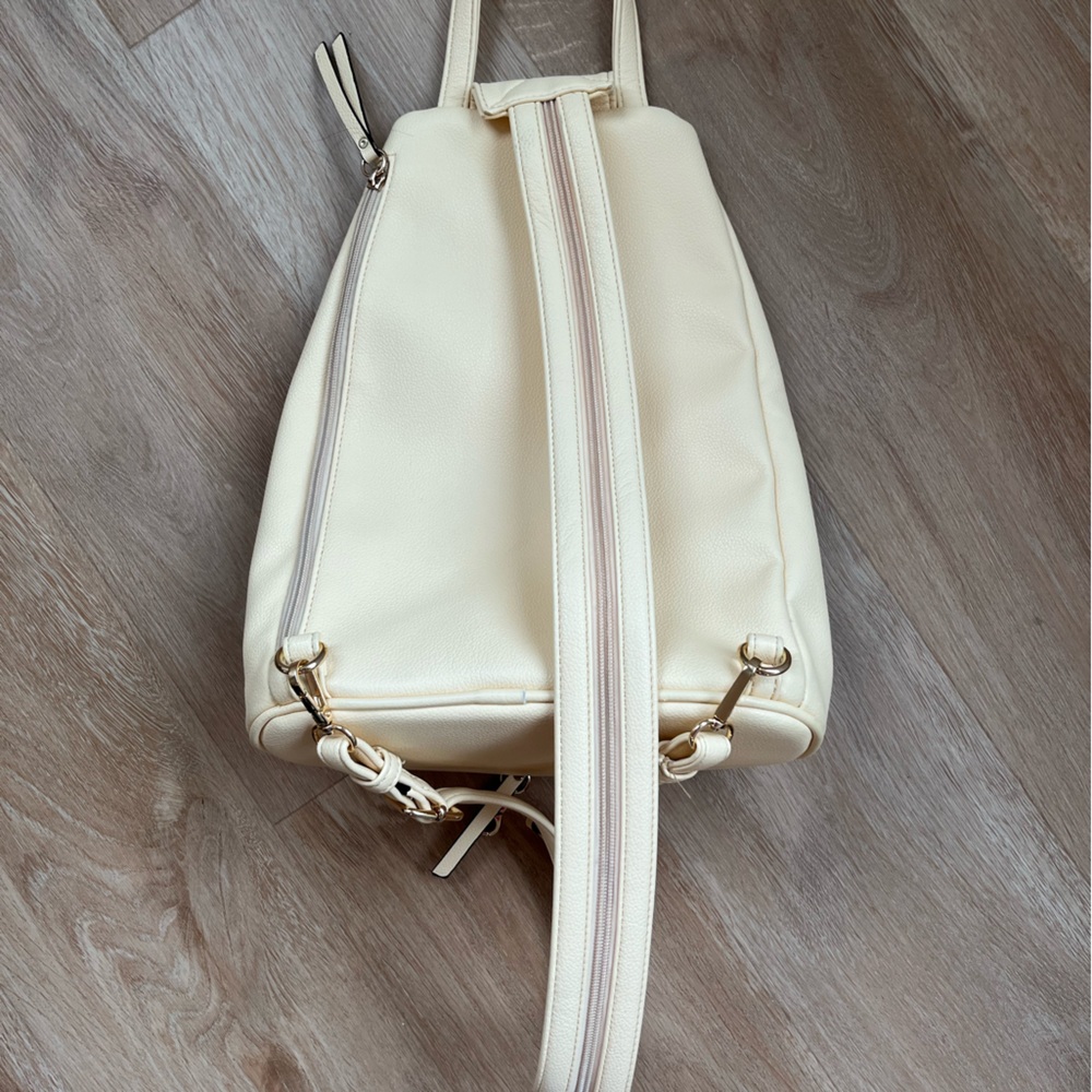 simply noelle shoulder bag / like new / pale yellow! - Picture 5 of 5